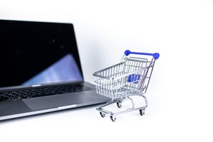 【shopify VS BASE】自社ECを構築するにはどちらがいいのか徹底検証