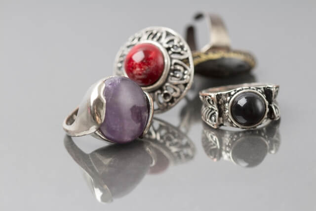 be4e5e8d75af8298e759041ce8fef6f7_s