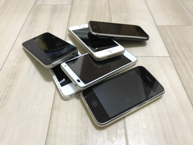スマホ転売の注意点 違法になるケースや仕入れで注意すべきポイントとは