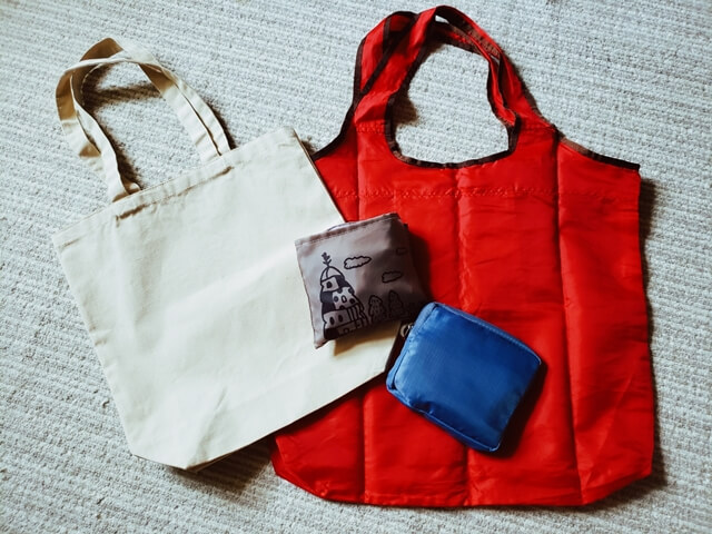 付属品が欠けていないか確認する