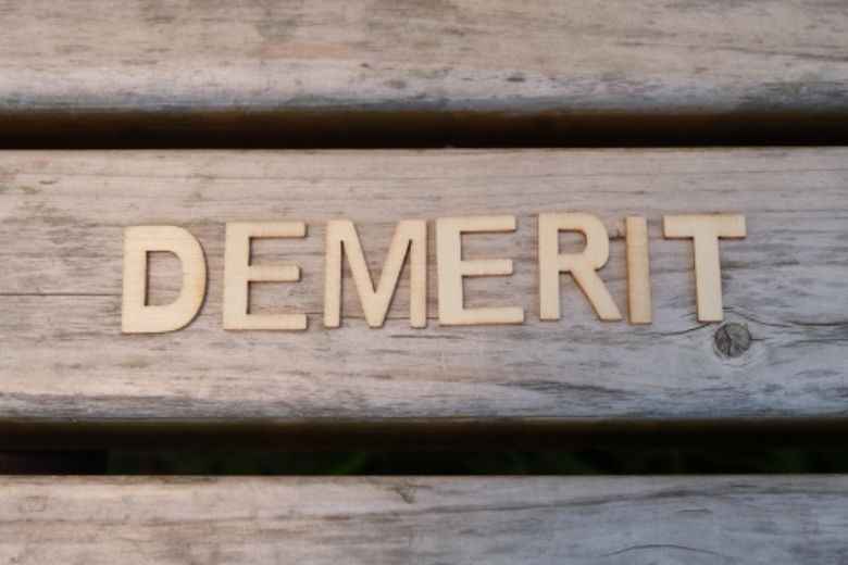 無料ディズニー画像 新鮮なディズニー チケット 転売